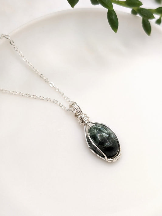Silver Plated Seraphinite Oval Necklace